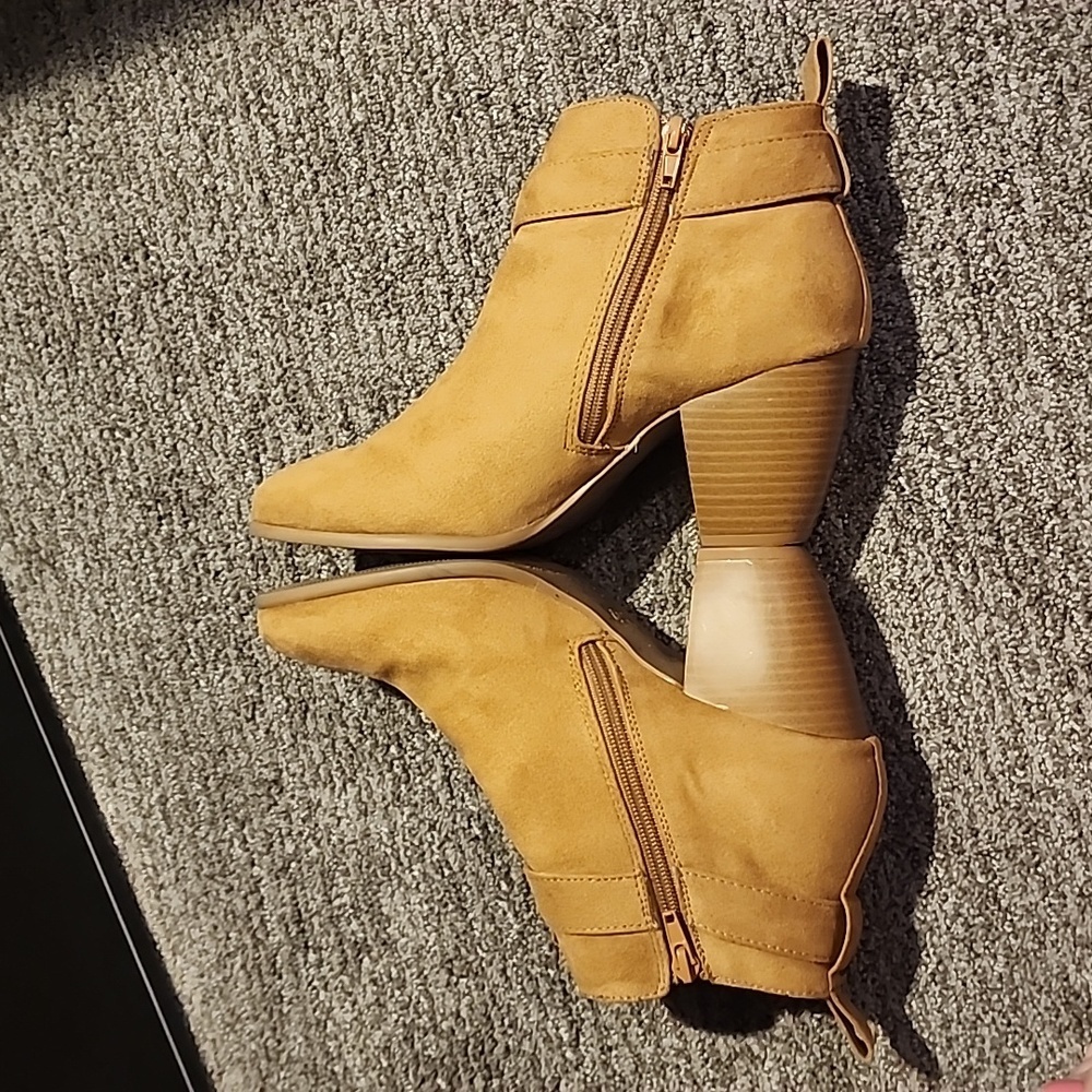 Qupid Zillion Style Booties Color Camel And Stret… - image 7